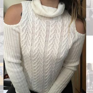 White long sleeve sweater
